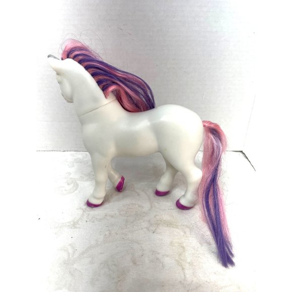 Breyer Luna, Color Changing Unicorn 7”x7” White/pink/purple - Picture 3 of 5